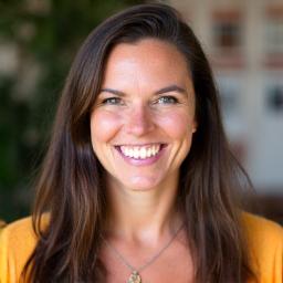 Sarah Johnson, Community Director